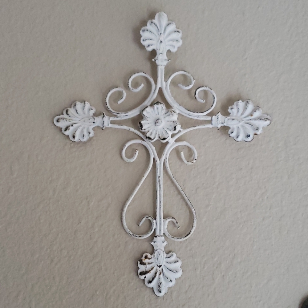 Hobby lobby cross